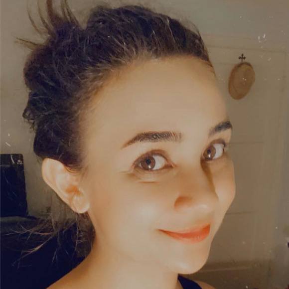 ella_khan